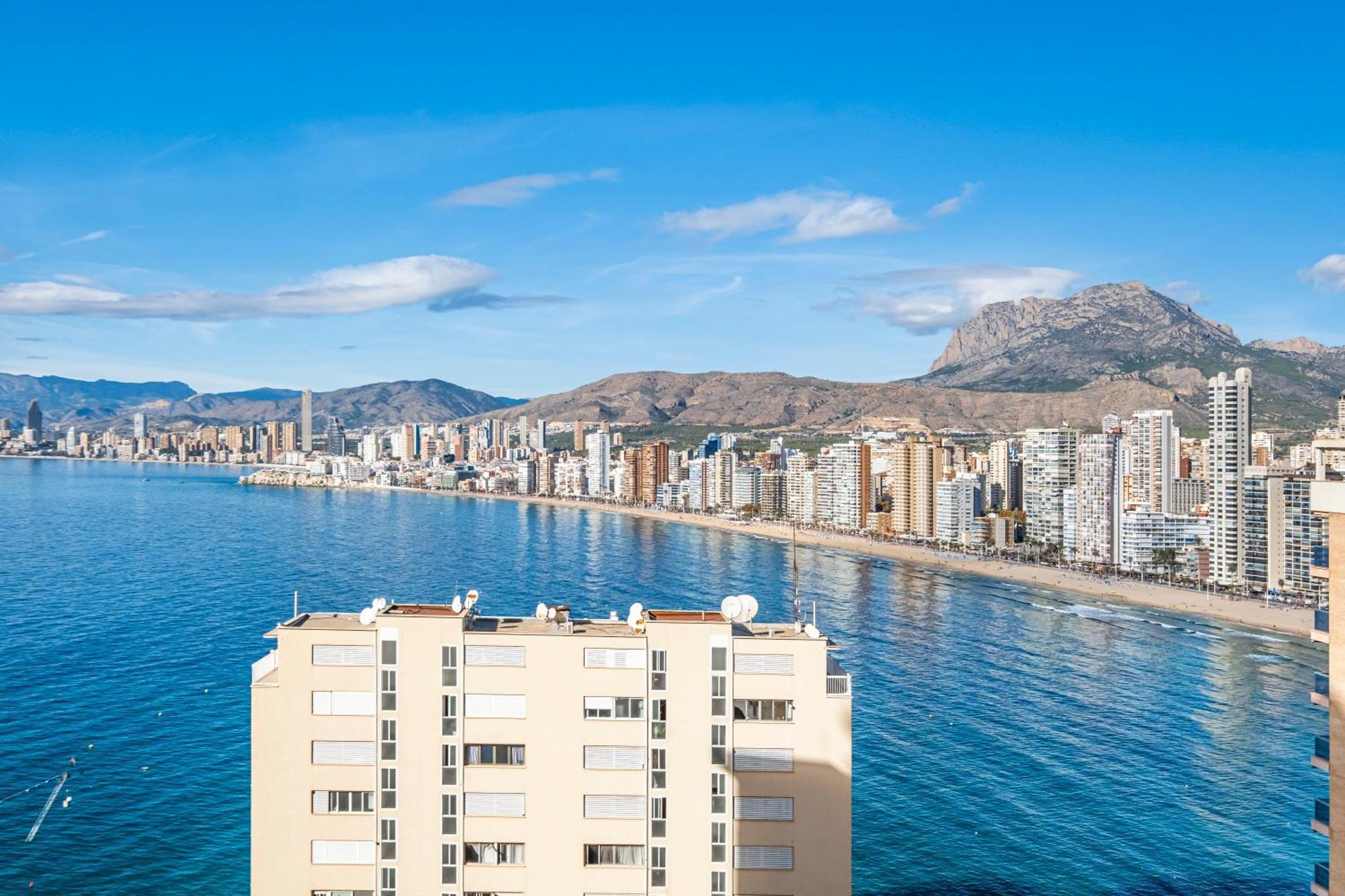 Trinisol Apartment Sea Views 6E Levante Beach Benidorm Bagian luar foto